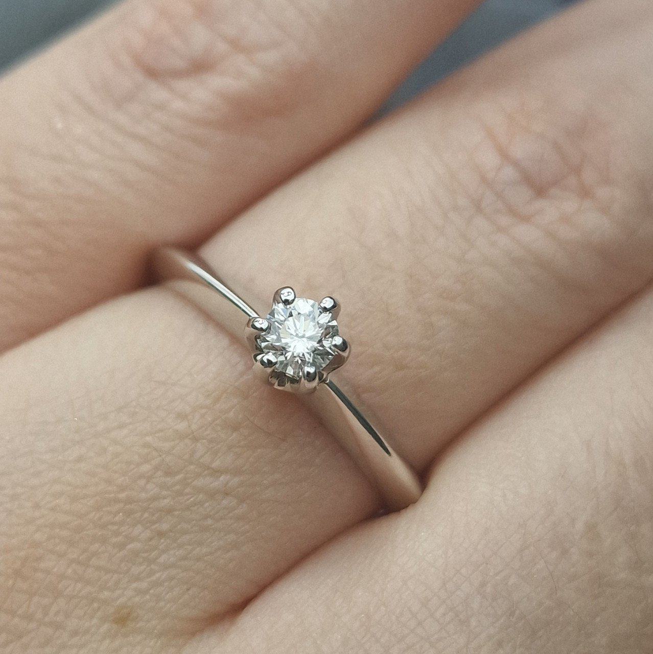Кольцо Deimantas 105151044 17р 2,58гр 0,24ct. купить,NaN
