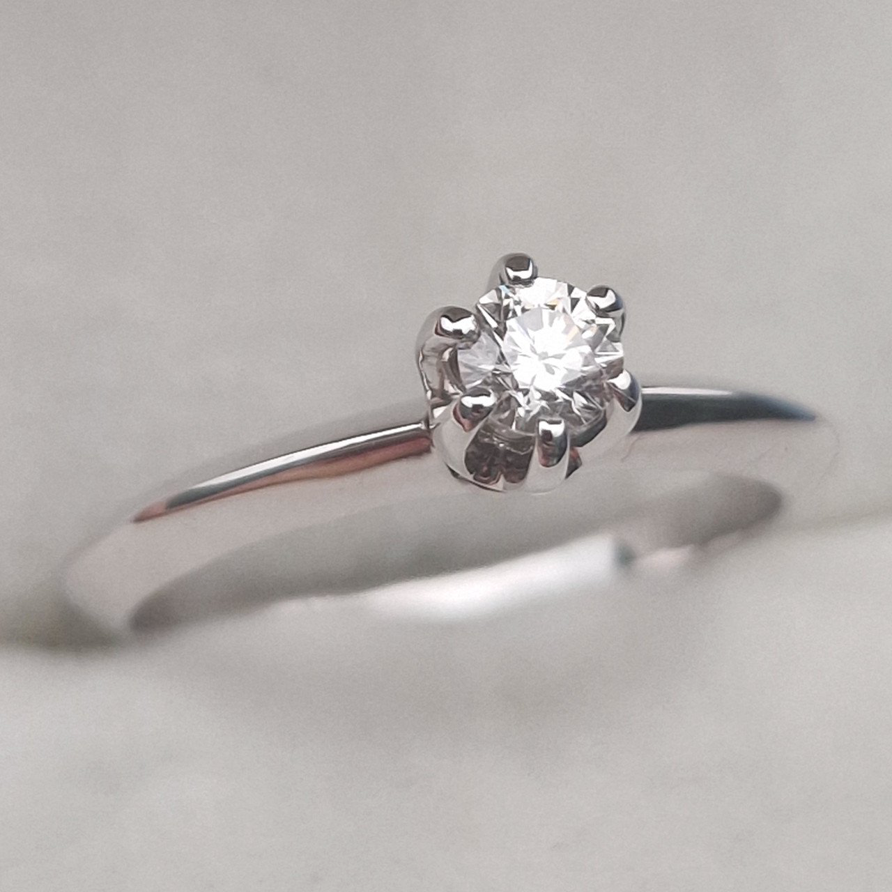 Кольцо Deimantas 105151063 17,5р 2,78гр 0,24ct. купить,NaN