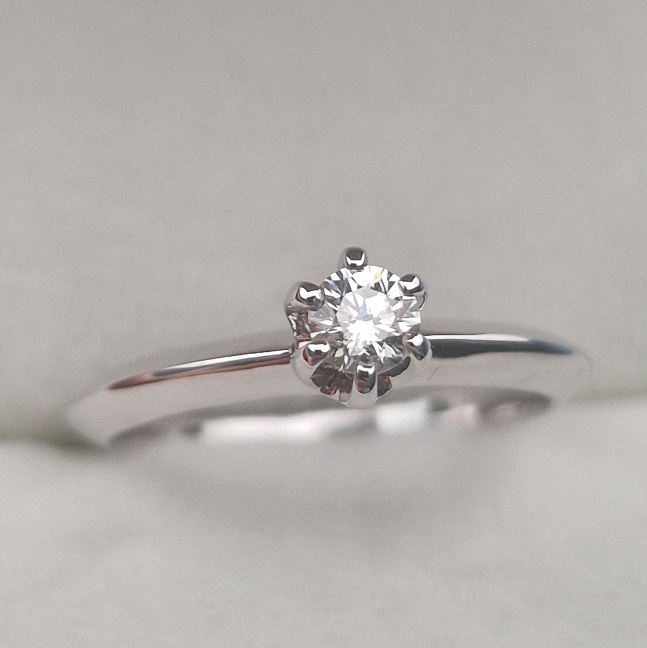 Кольцо Deimantas 105151063 17,5р 2,78гр 0,24ct. купить,NaN