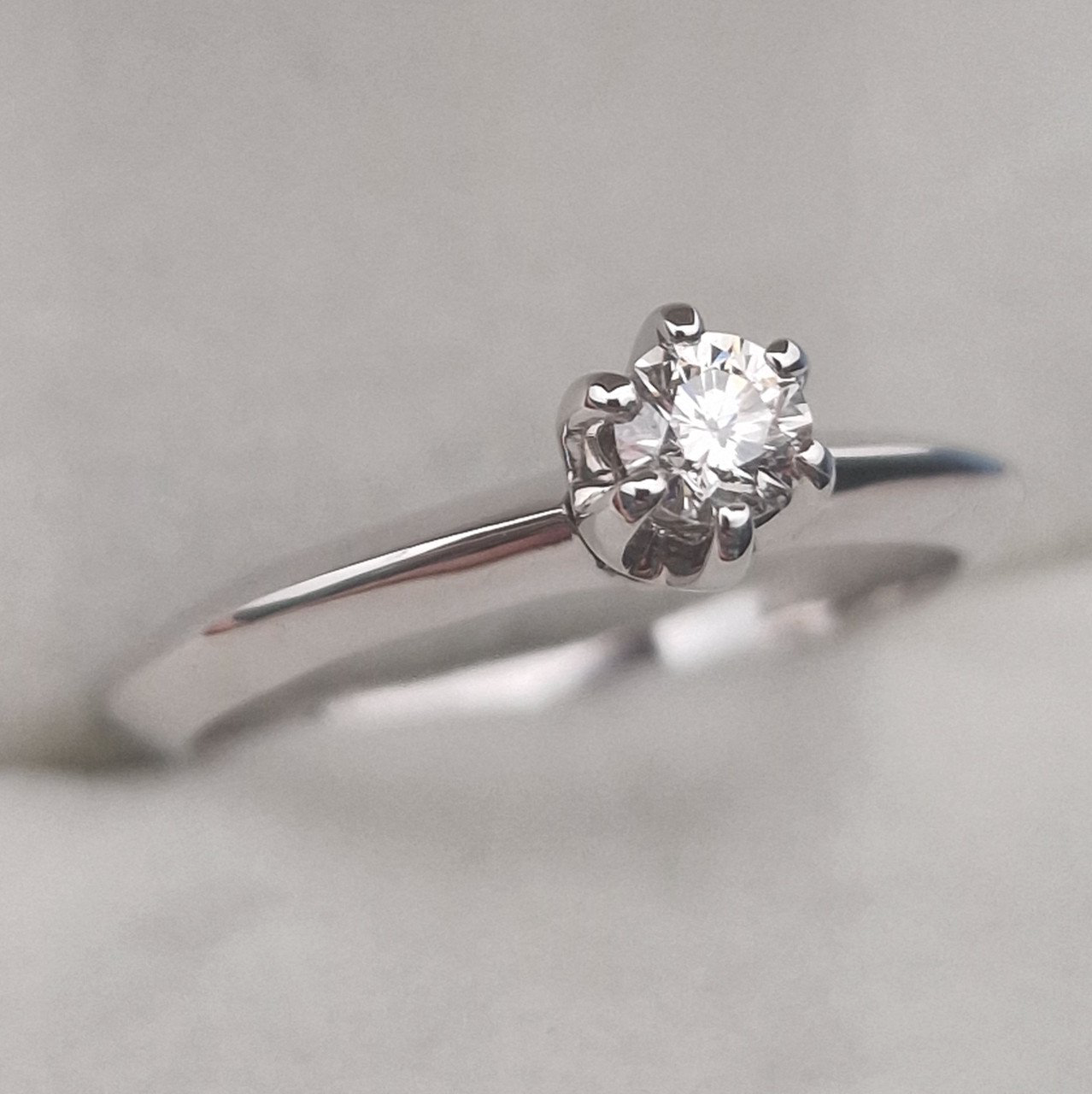 Кольцо Deimantas 105151063 17,5р 2,78гр 0,24ct. купить,NaN