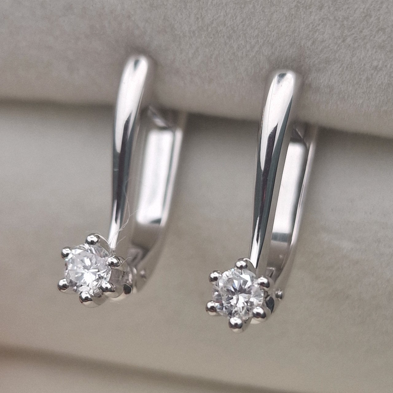 Серьги Deimantas 105151089 3,71гр 0,34ct. купить,NaN