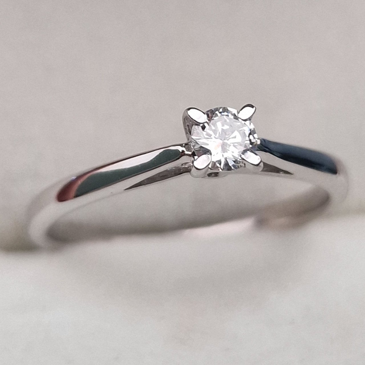 Кольцо Deimantas 104863703 17р 1,8гр 0,151ct. купить,NaN