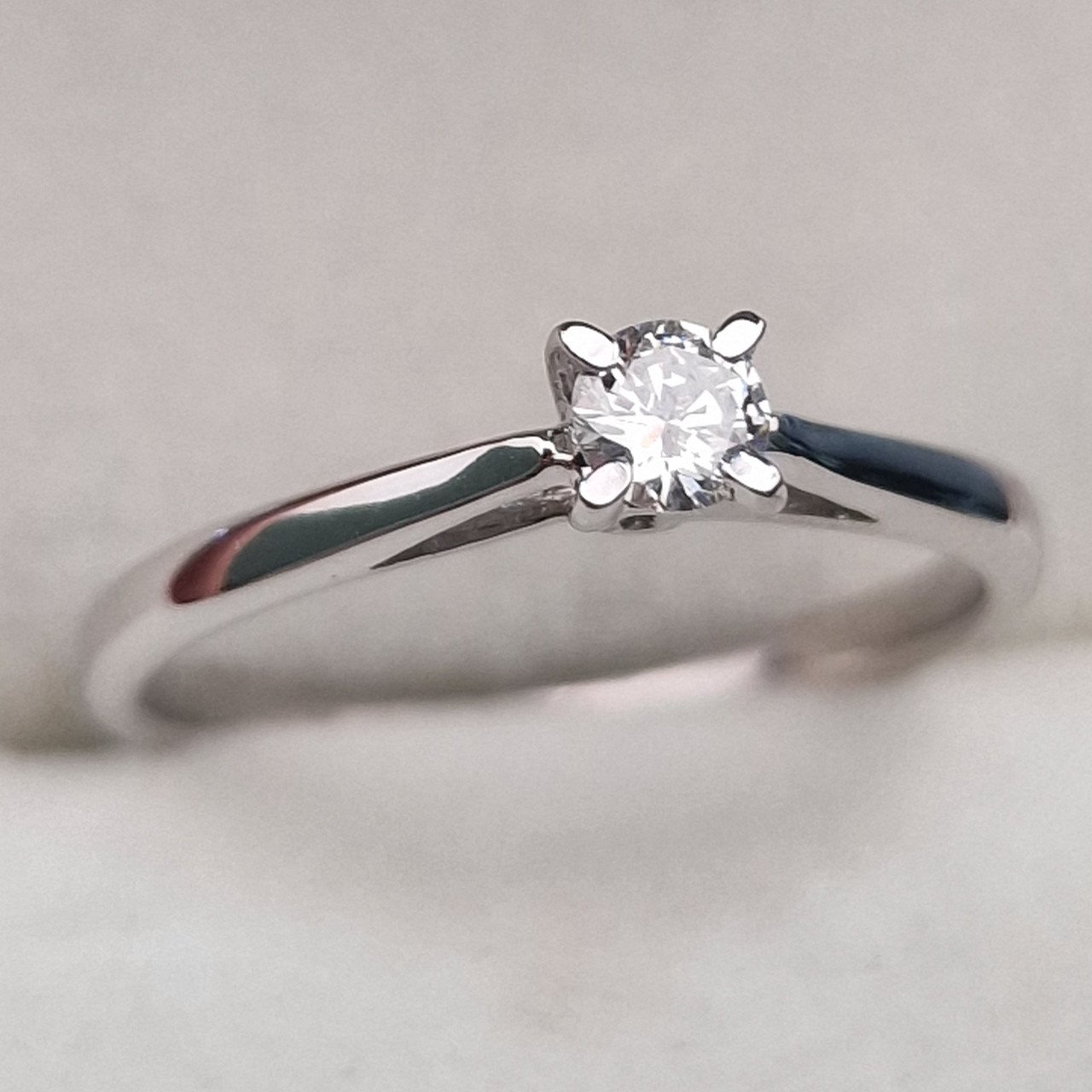 Кольцо Deimantas 104863703 17р 1,8гр 0,151ct. купить,NaN