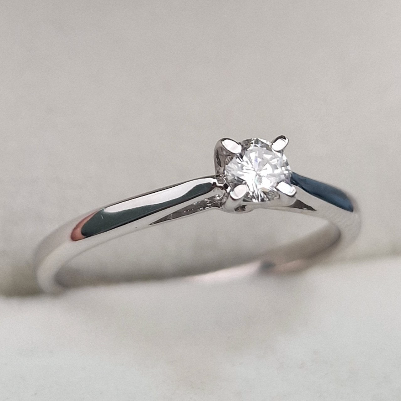 Кольцо Deimantas 104863703 17р 1,8гр 0,151ct. купить,NaN