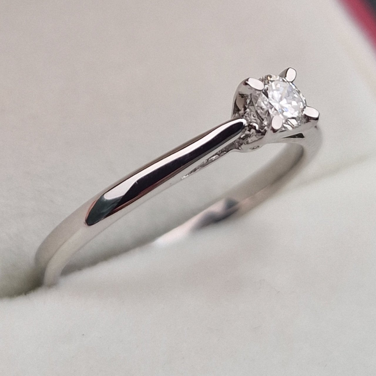 Кольцо Deimantas 104863703 17р 1,8гр 0,151ct. купить,NaN