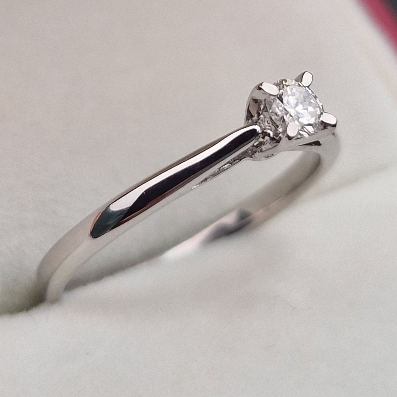 Кольцо Deimantas 104863703 17р 1,8гр 0,151ct. купить,NaN