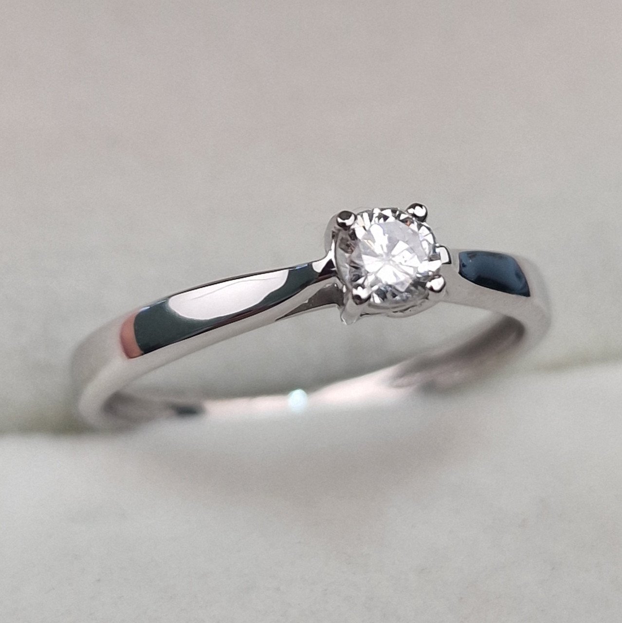 Кольцо Deimantas 104877571 15,5р 1,37гр 0,17ct. купить,NaN
