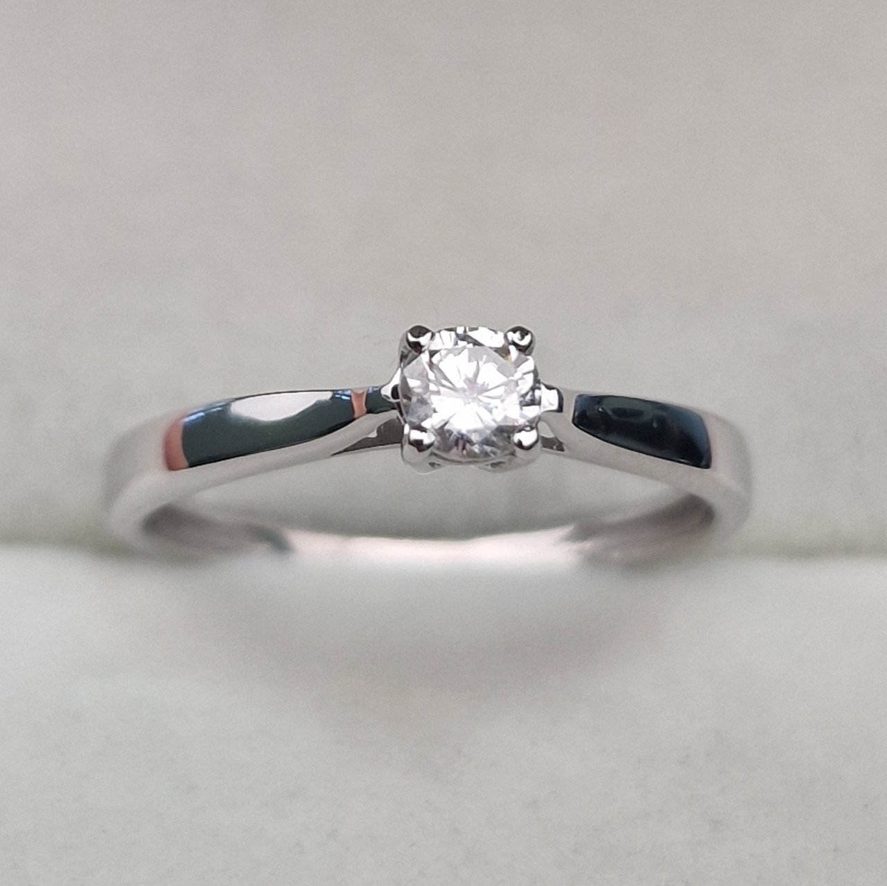 Кольцо Deimantas 104877571 15,5р 1,37гр 0,17ct. купить,NaN