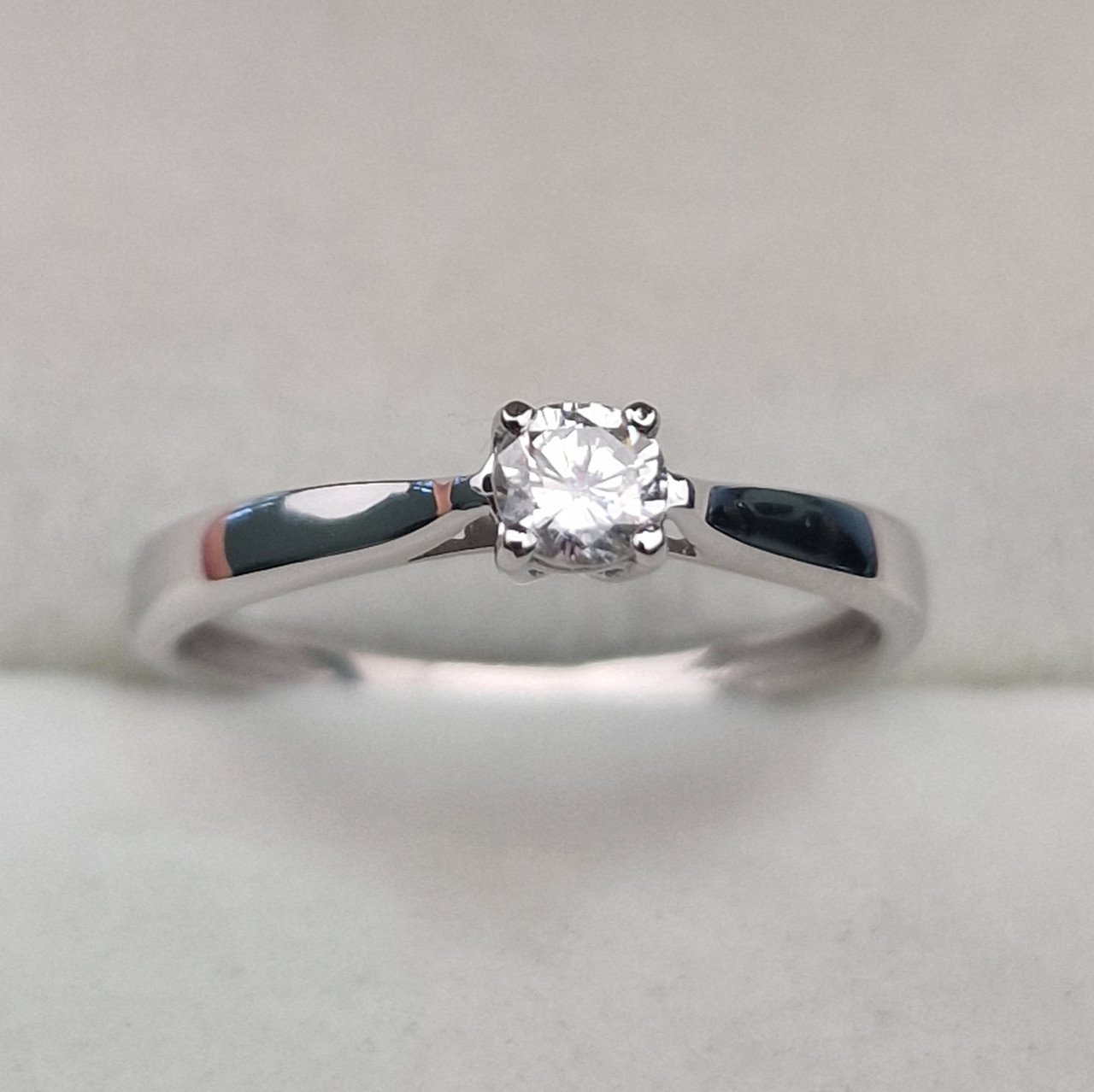 Кольцо Deimantas 104877571 15,5р 1,37гр 0,17ct. купить,NaN