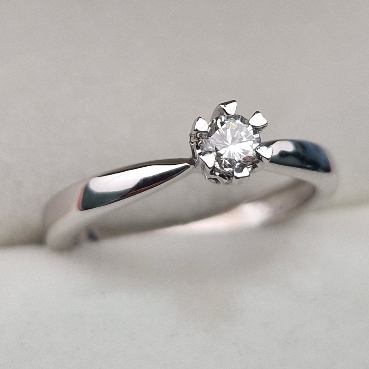 Кольцо Deimantas 104877574 16,5р 2,48гр 0,19ct. купить,NaN