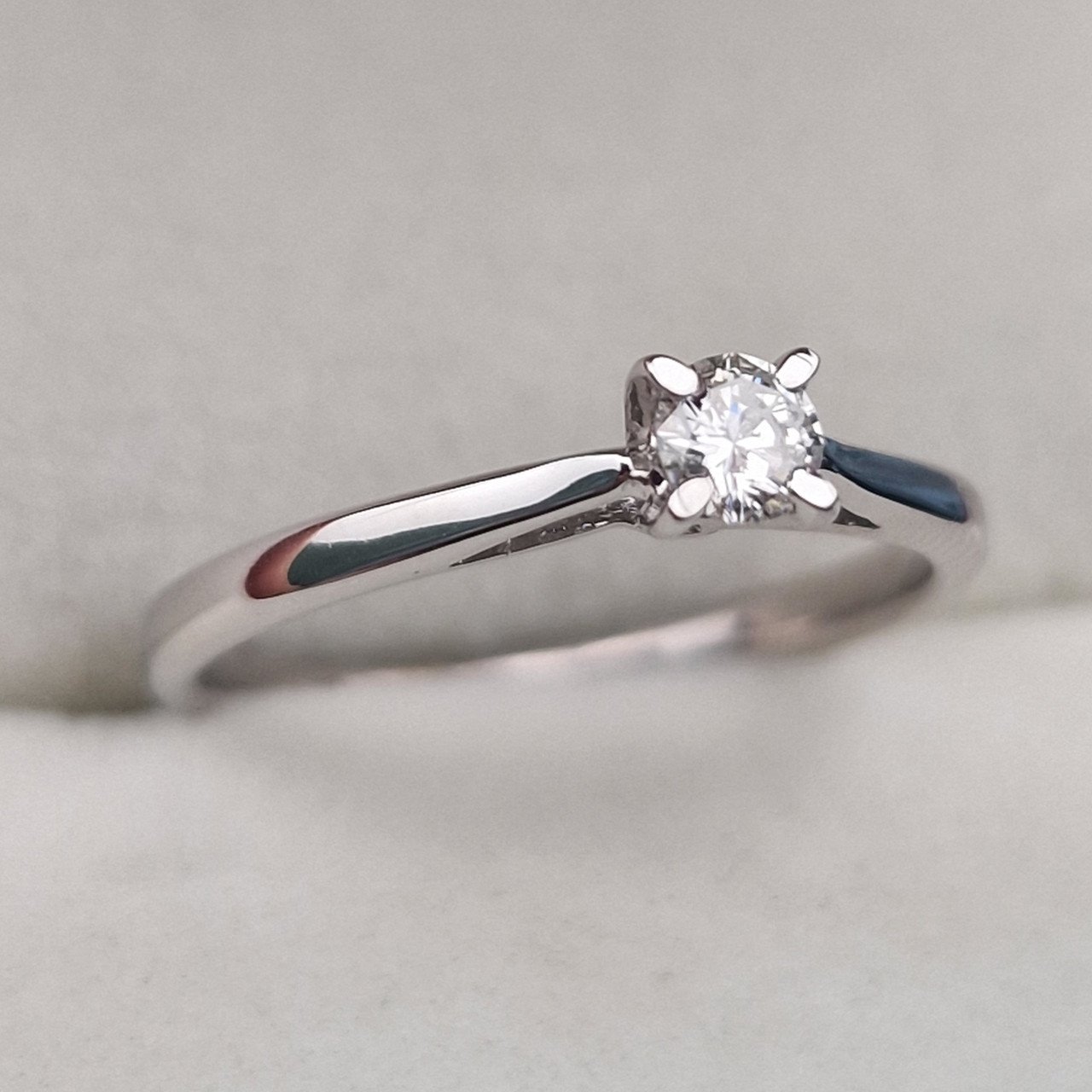 Кольцо Deimantas 104863703 17р 1,8гр 0,151ct. купить,NaN