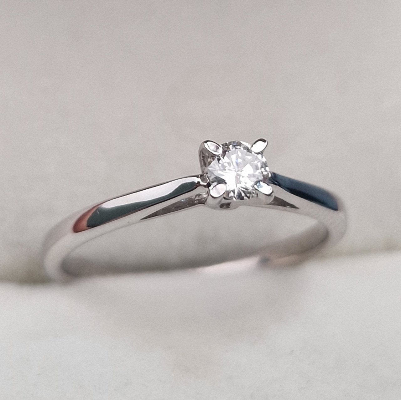 Кольцо Deimantas 104863703 17р 1,8гр 0,151ct. купить,NaN