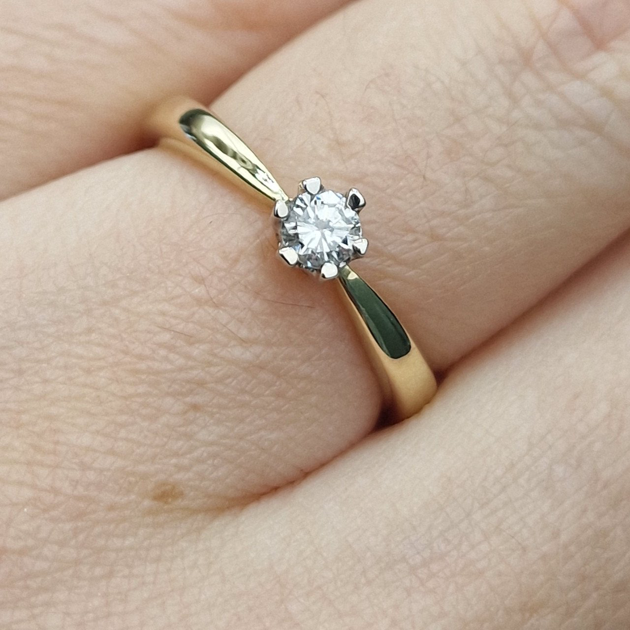 Кольцо Deimantas 104879916 16,5р 2,21гр 0,174ct. купить,NaN