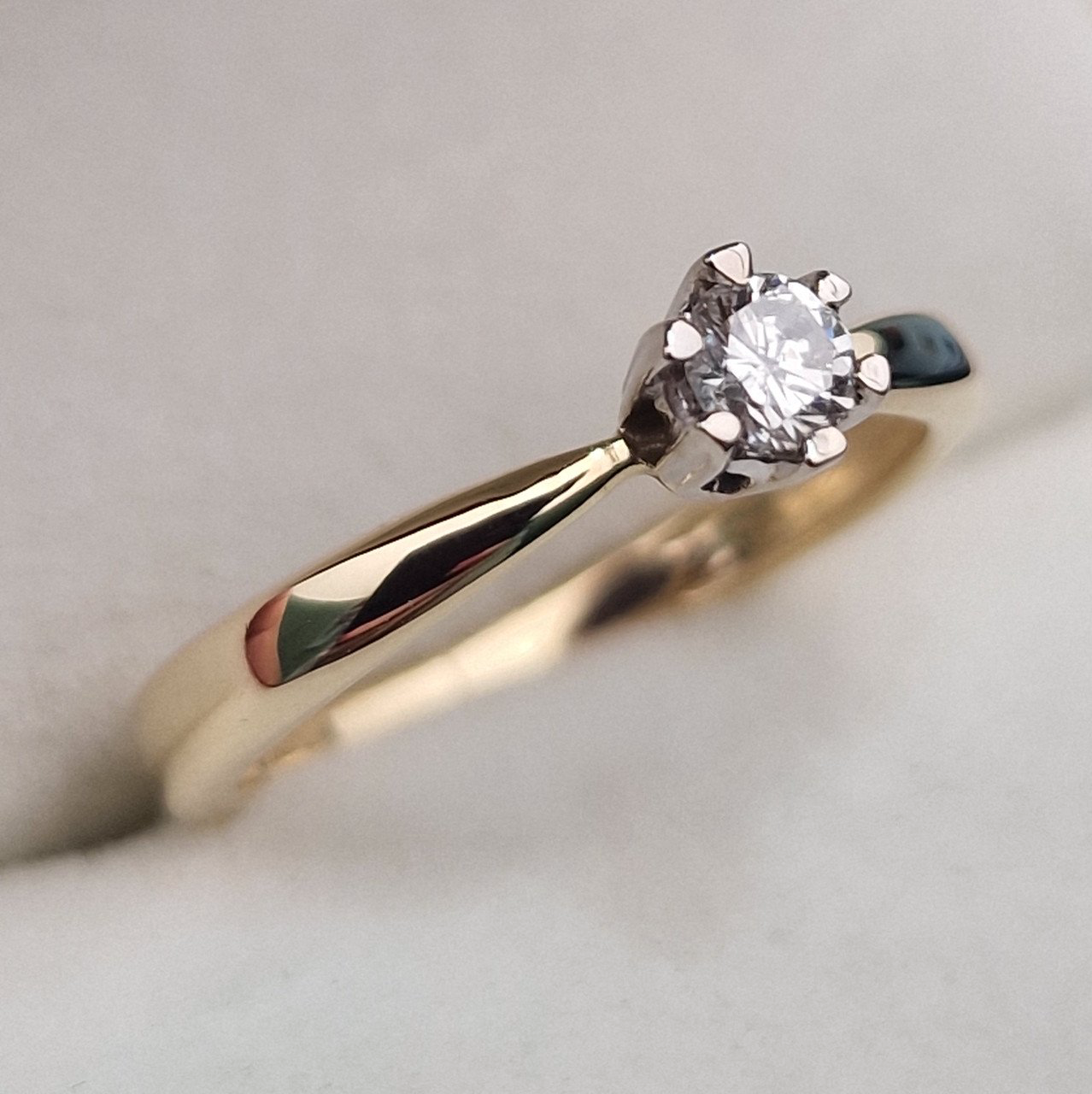 Кольцо Deimantas 104879916 16,5р 2,21гр 0,174ct. купить,NaN