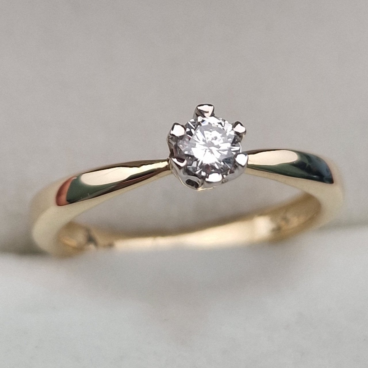 Кольцо Deimantas 104879916 16,5р 2,21гр 0,174ct. купить,NaN