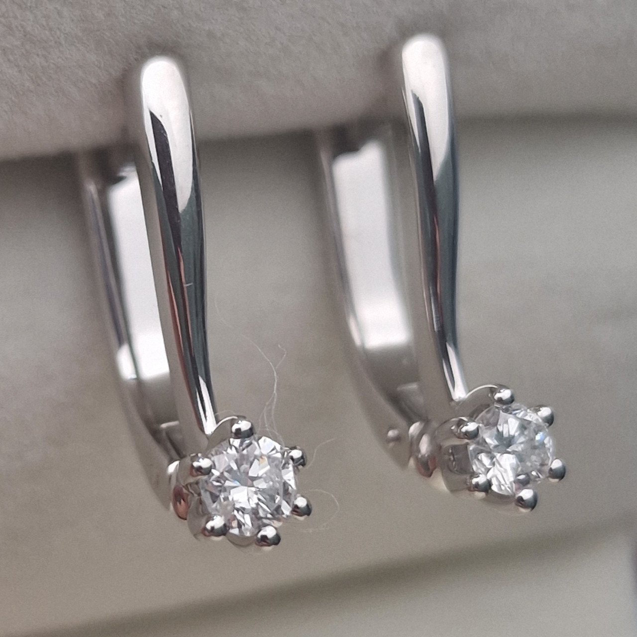 Серьги Deimantas 105151107 3,68гр 0,34ct. купить,NaN