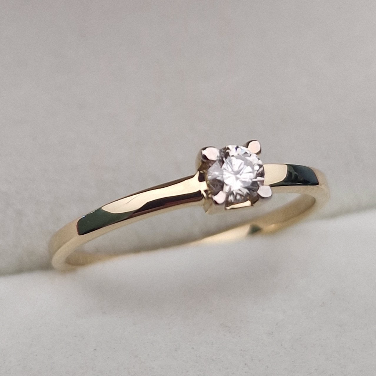 Кольцо Deimantas 104881585 17р 1,37гр 0,17ct. купить,NaN