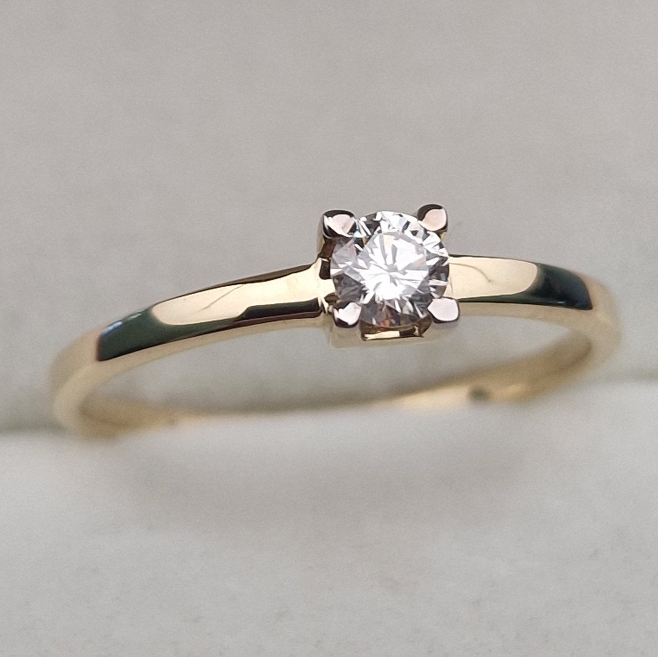 Кольцо Deimantas 104881585 17р 1,37гр 0,17ct. купить,NaN