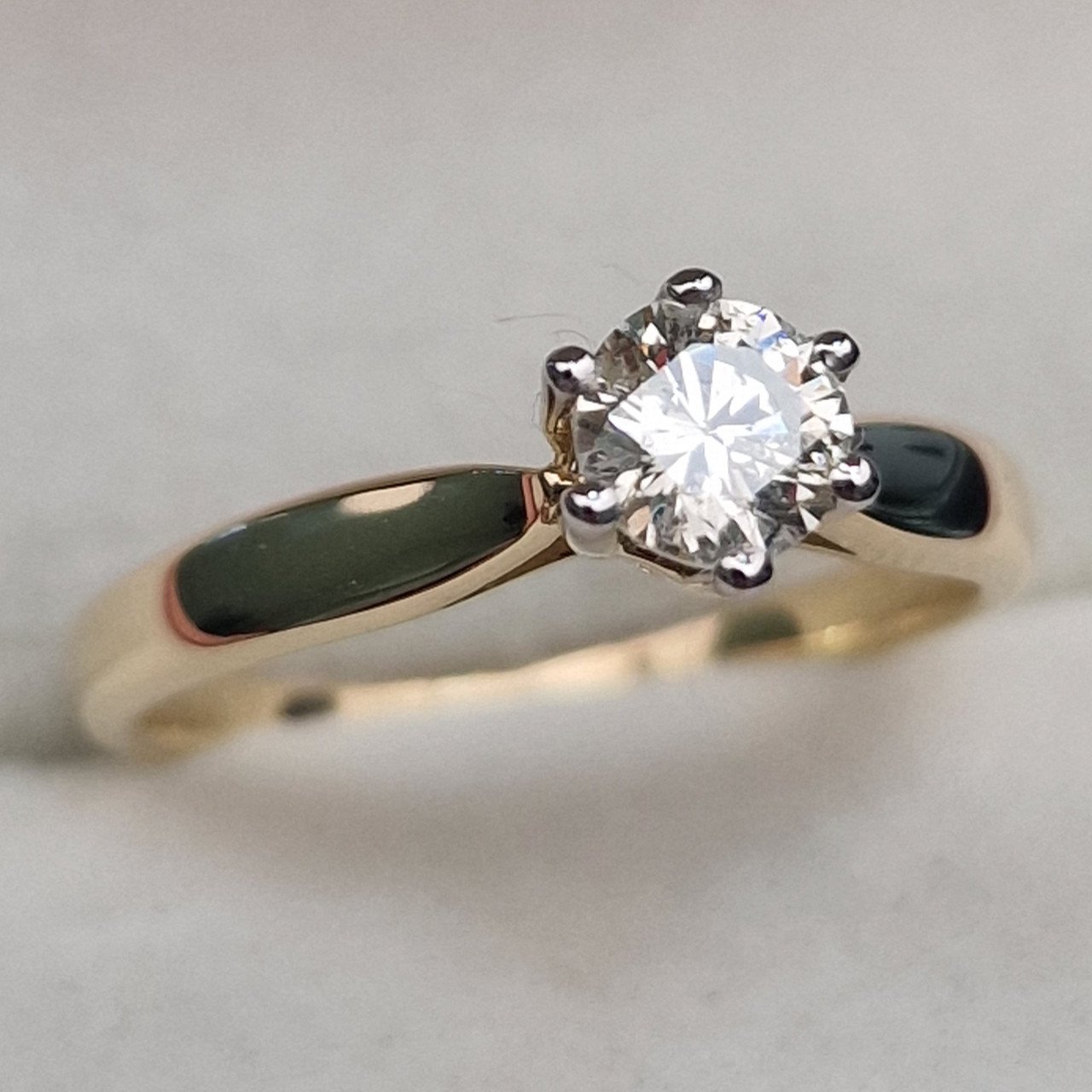 Кольцо Deimantas104883341 17р 2,57гр 0,462ct. купить,NaN