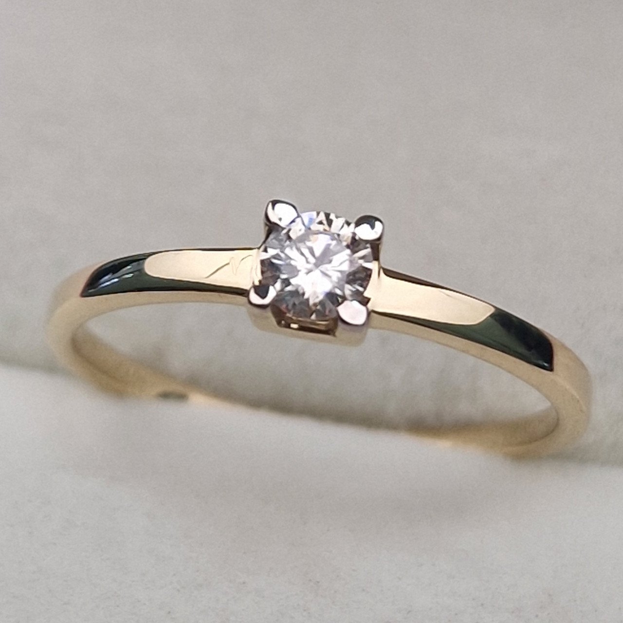 Кольцо Deimantas 104881585 17р 1,37гр 0,17ct. купить,NaN