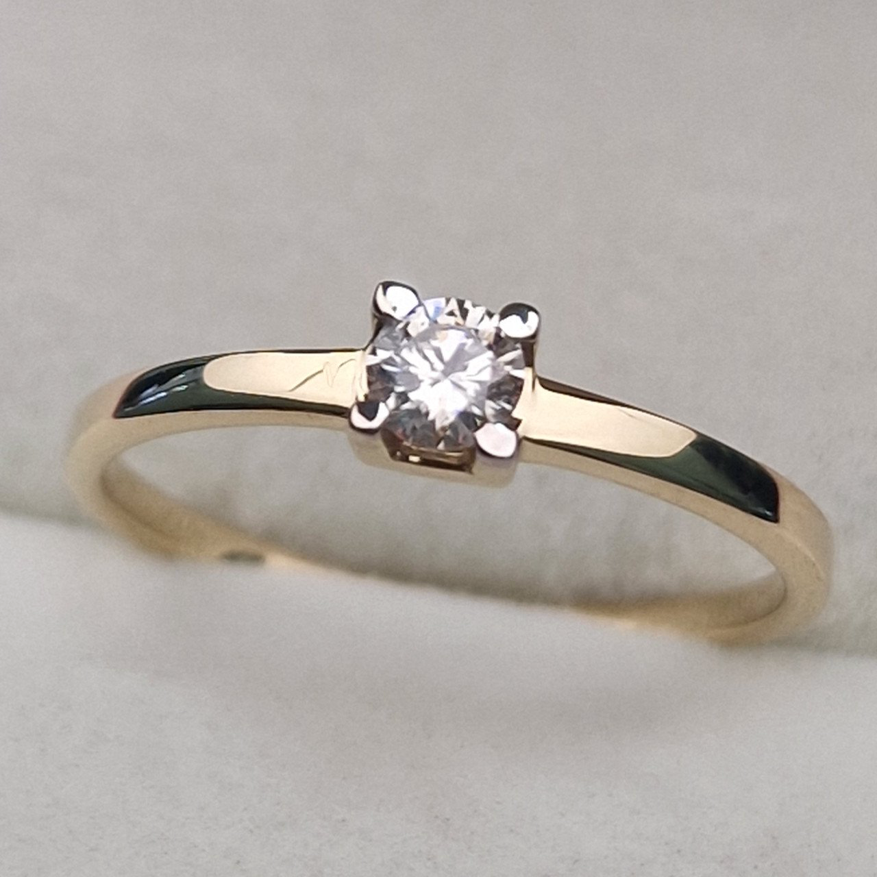 Кольцо Deimantas 104881585 17р 1,37гр 0,17ct. купить,NaN