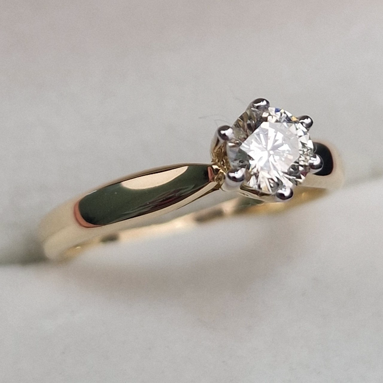 Кольцо Deimantas104883341 17р 2,57гр 0,462ct. купить,NaN