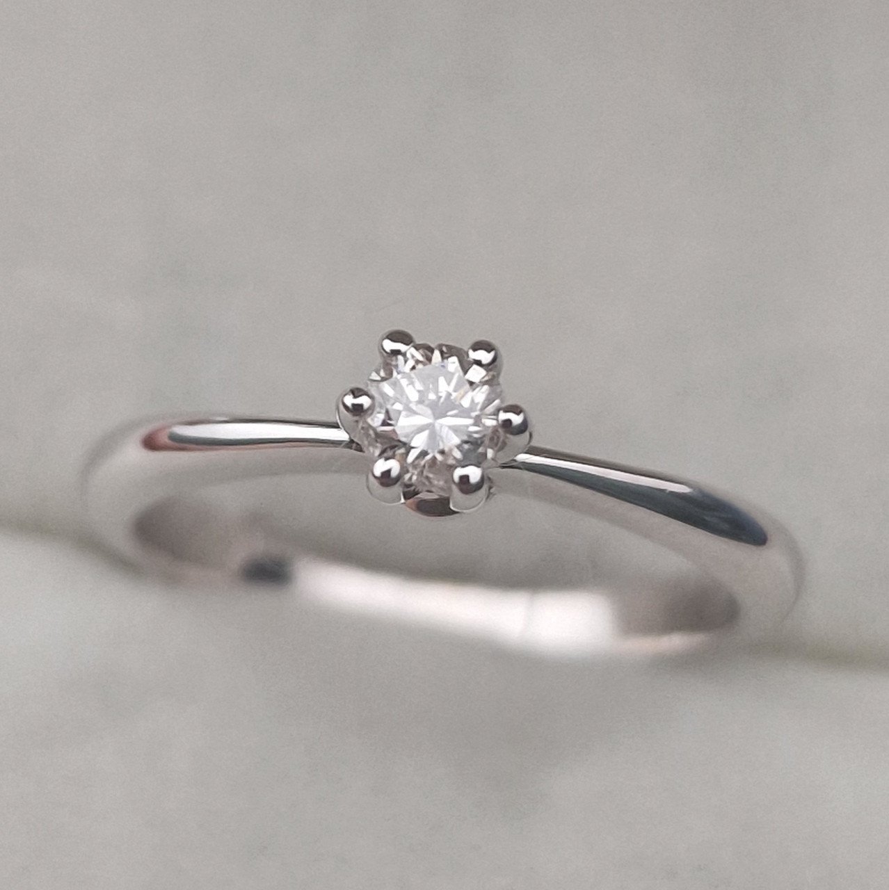 Кольцо Deimantas 105151172 16,5р 2,16гр 0,17ct. купить,NaN