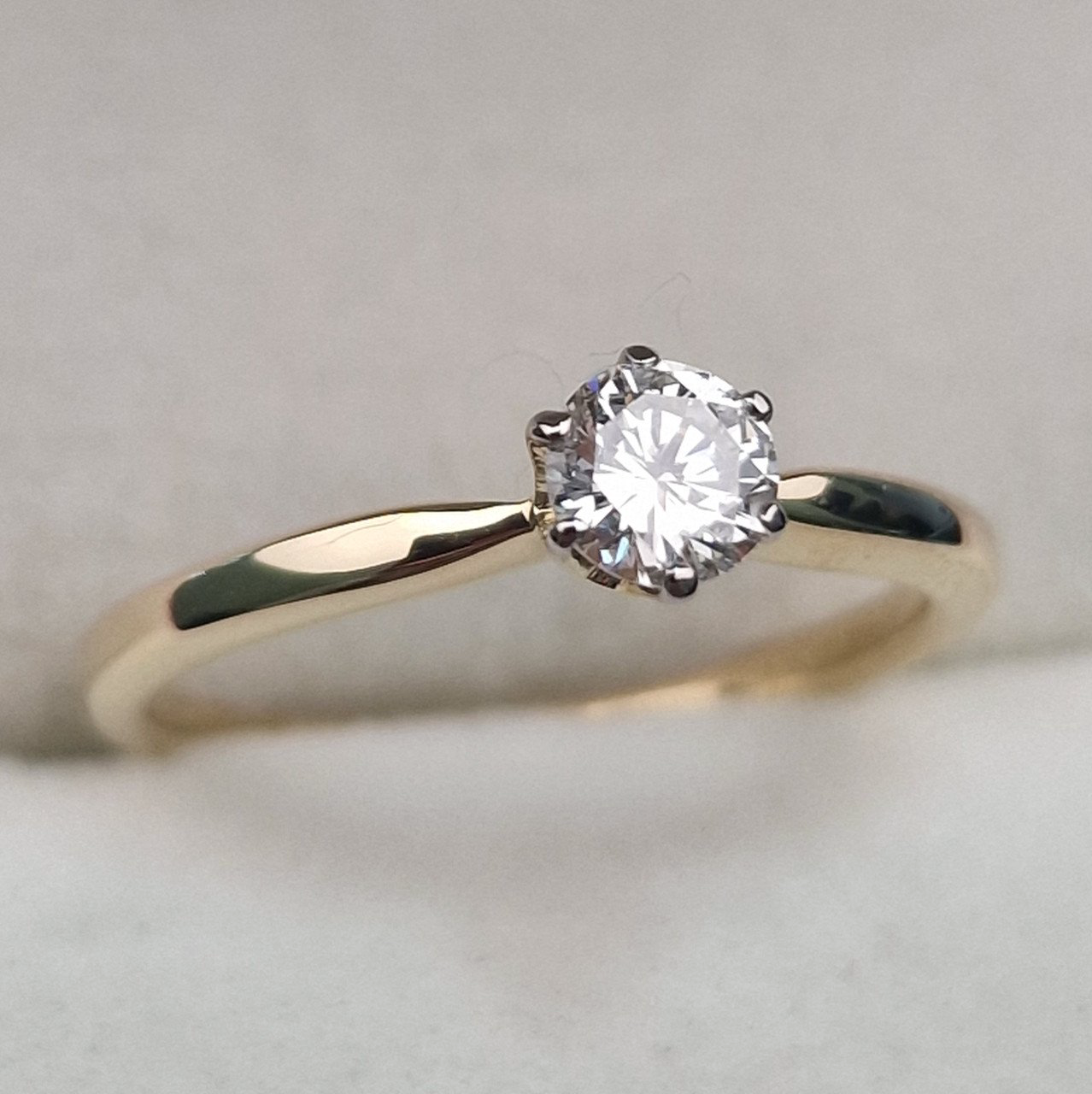 Кольцо Deimantas 104885350 16,5р 1,94гр 0,31ct. купить,NaN
