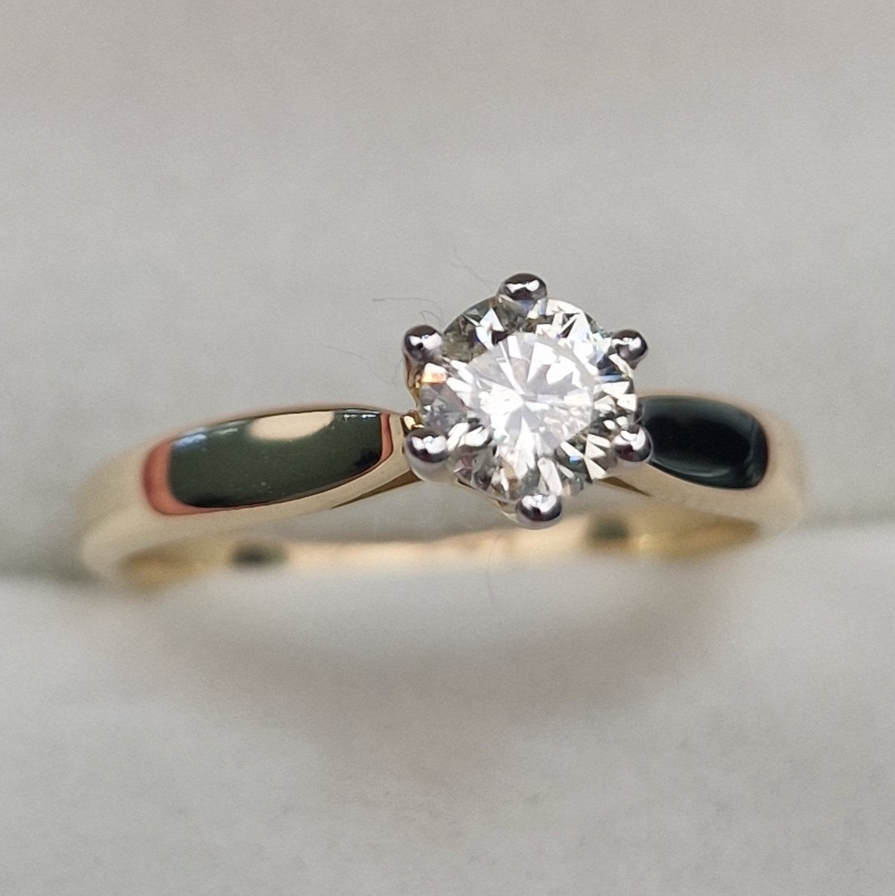 Кольцо Deimantas104883341 17р 2,57гр 0,462ct. купить,NaN