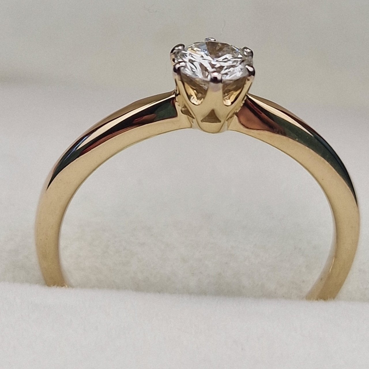 Кольцо Deimantas 104885350 16,5р 1,94гр 0,31ct. купить,NaN