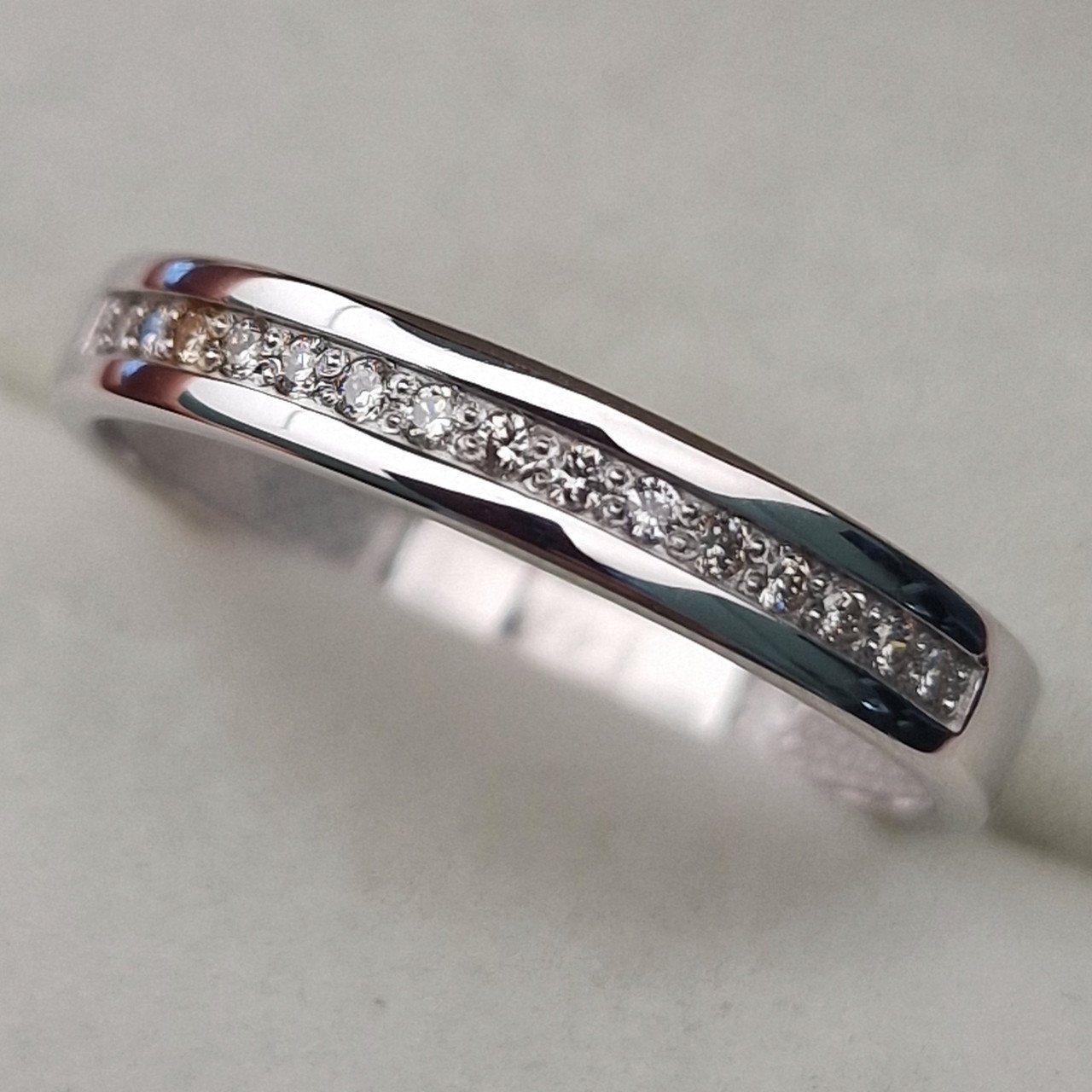 Кольцо Deimantas 103745130 19р 2,25гр 0,12ct. купить,NaN