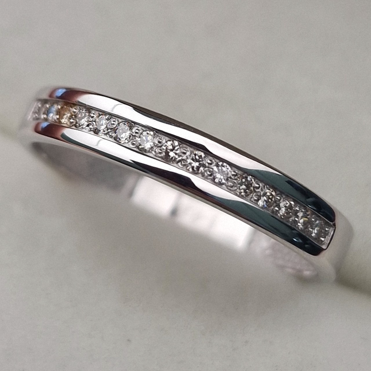 Кольцо Deimantas 103745130 19р 2,25гр 0,12ct. купить,NaN