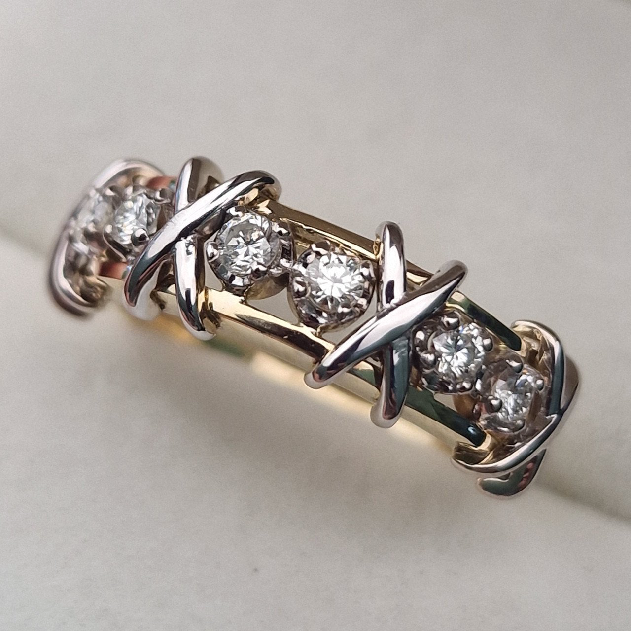 Кольцо Deimantas 103745190 18,5р 5,78гр 0,37ct. купить,NaN
