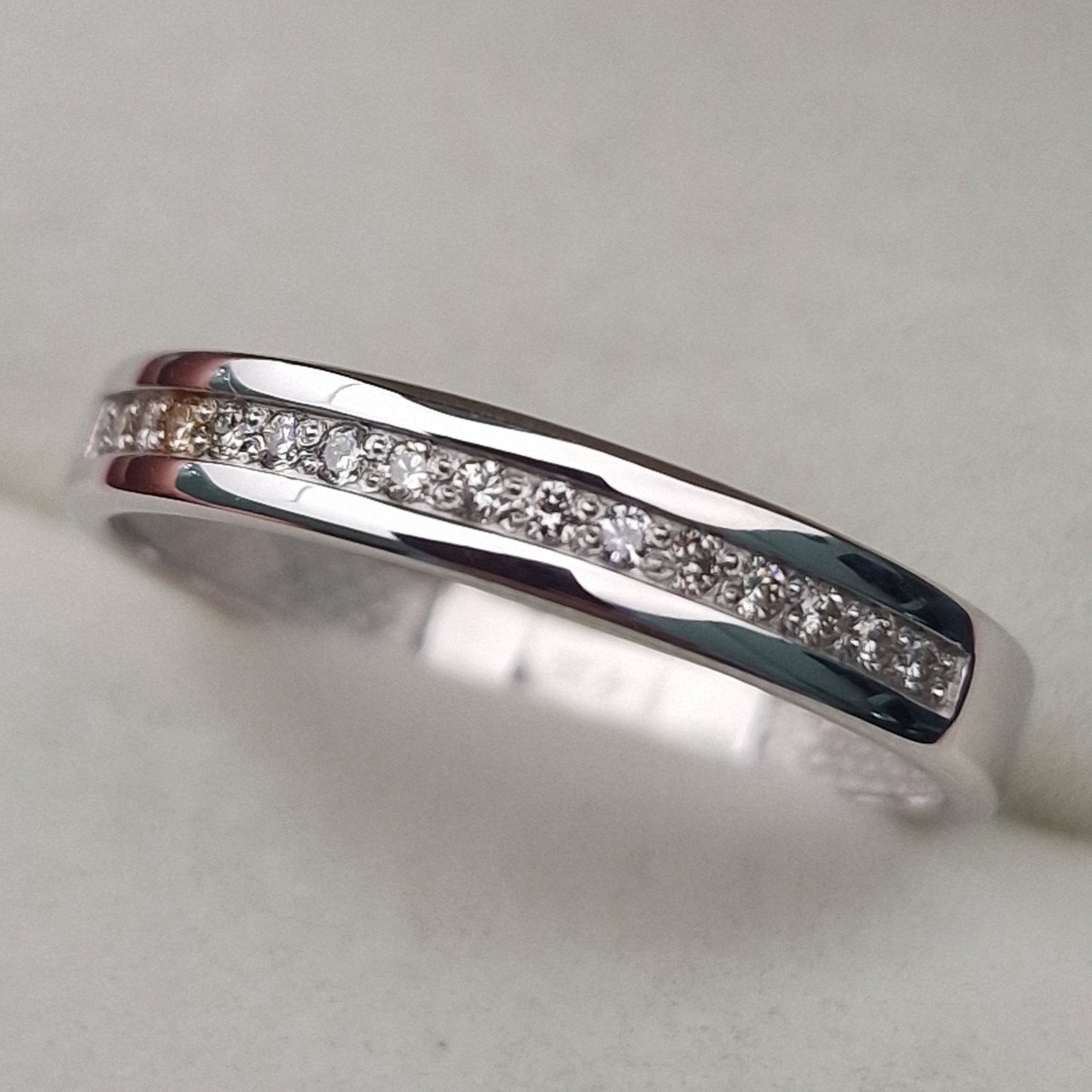 Кольцо Deimantas 103745130 19р 2,25гр 0,12ct. купить,NaN