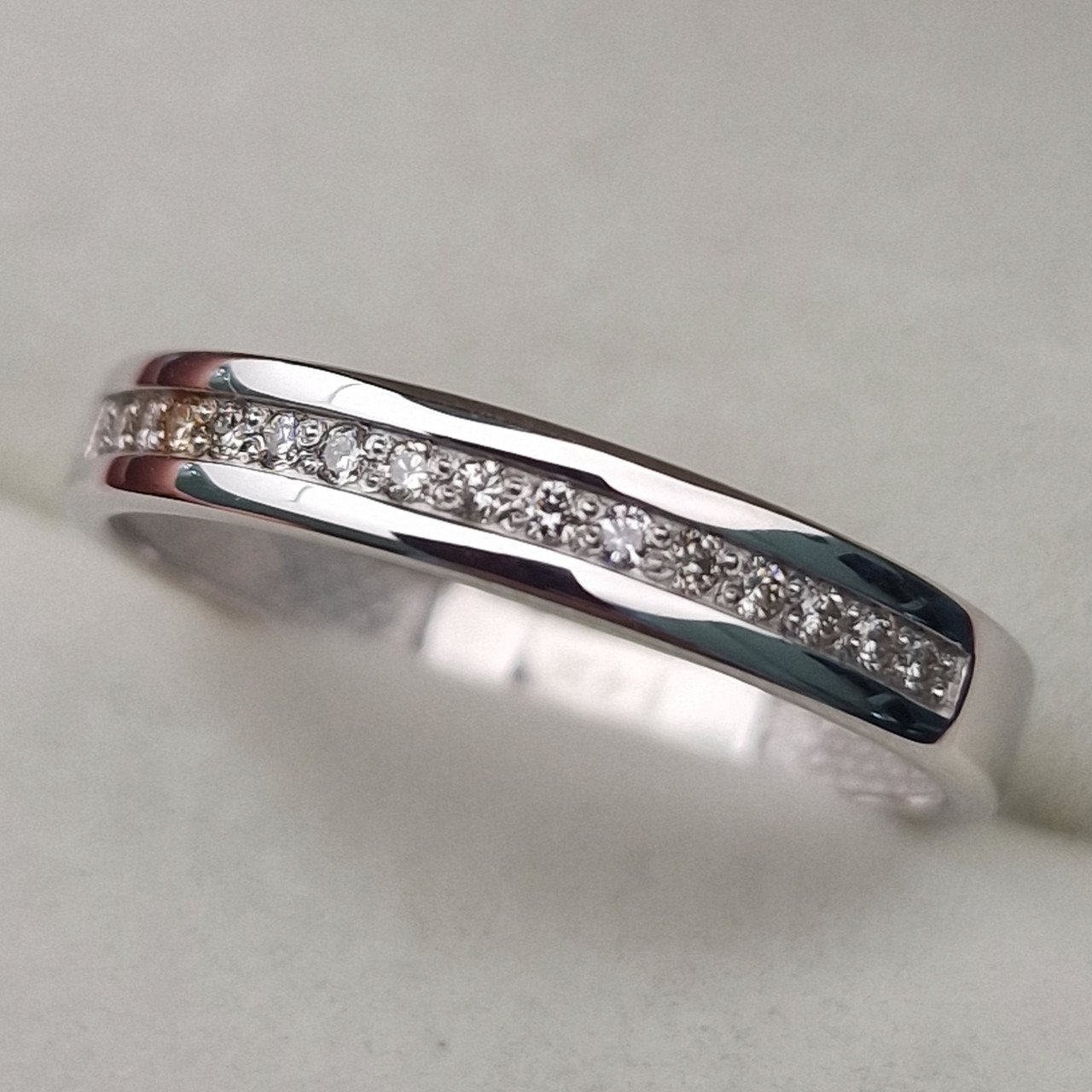 Кольцо Deimantas 103745130 19р 2,25гр 0,12ct. купить,NaN