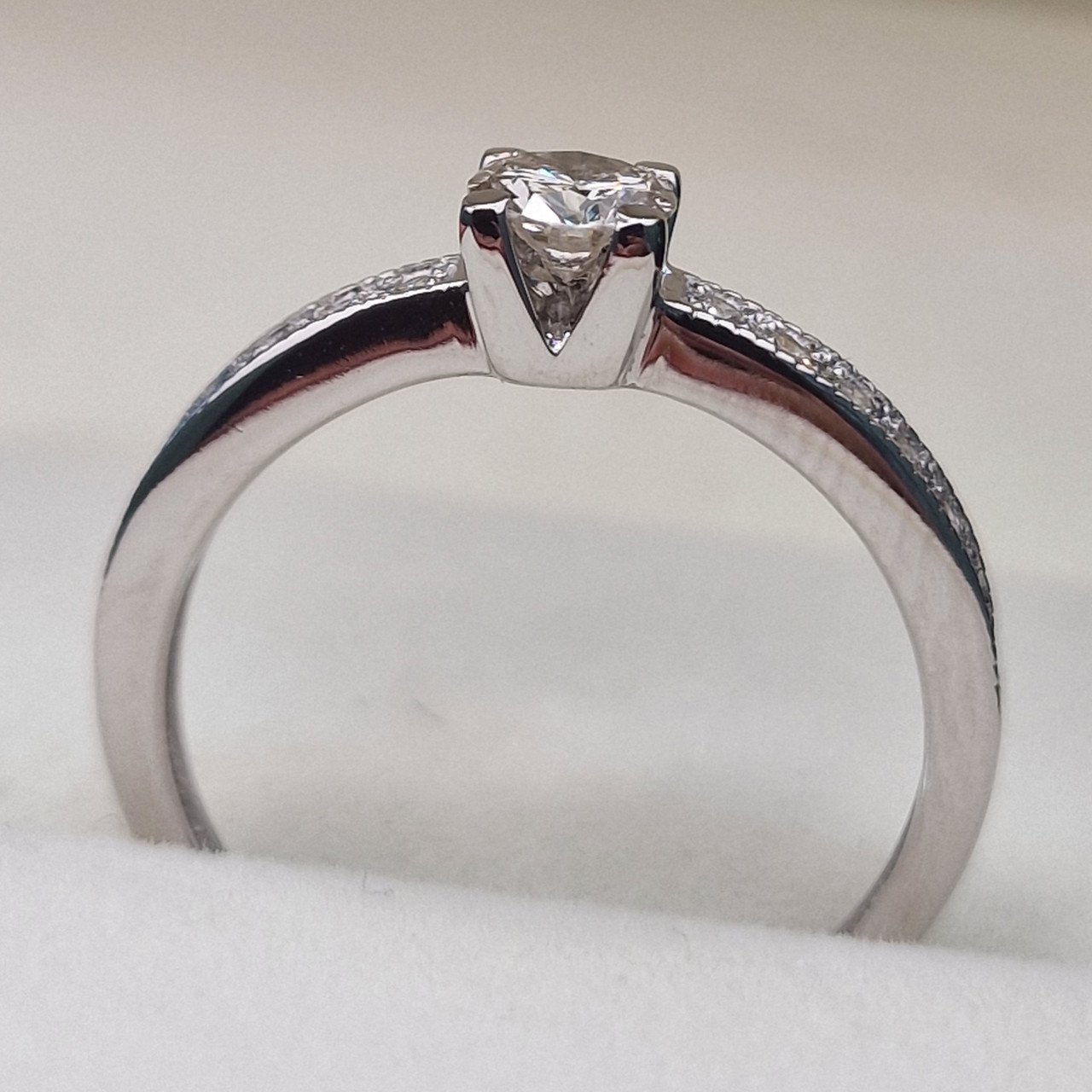 Кольцо Deimantas 103745158 17р 2,32гр 0,45ct. купить,NaN