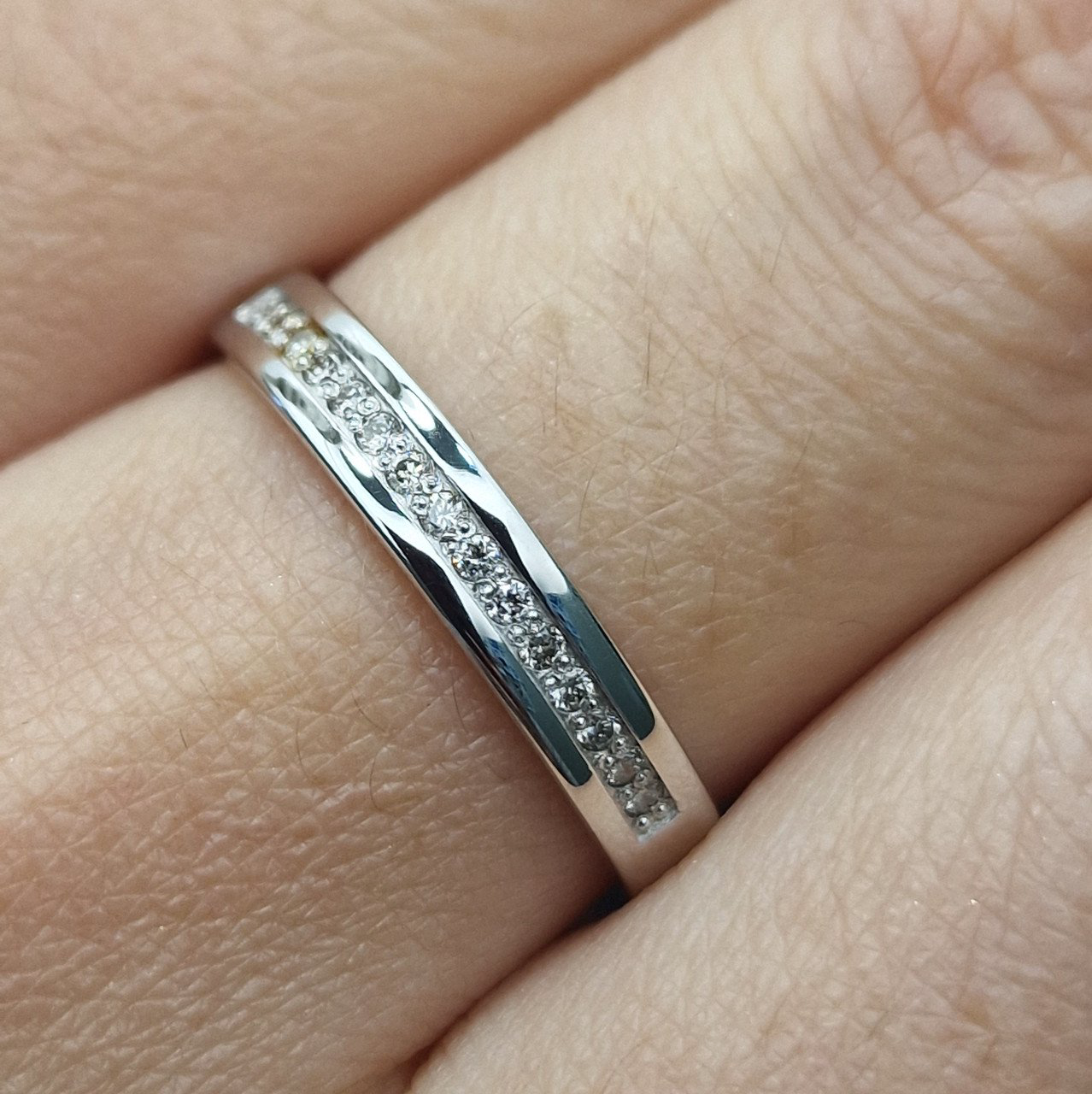 Кольцо Deimantas 103745130 19р 2,25гр 0,12ct. купить,NaN