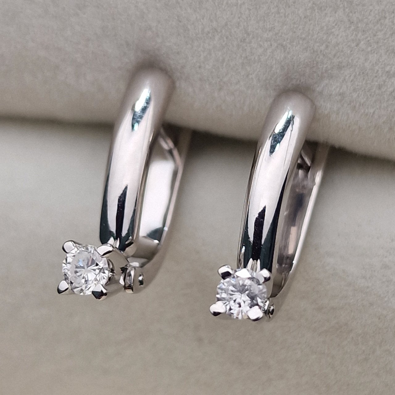 Серьги Deimantas 105154062 3,5гр 0,28ct. купить,NaN