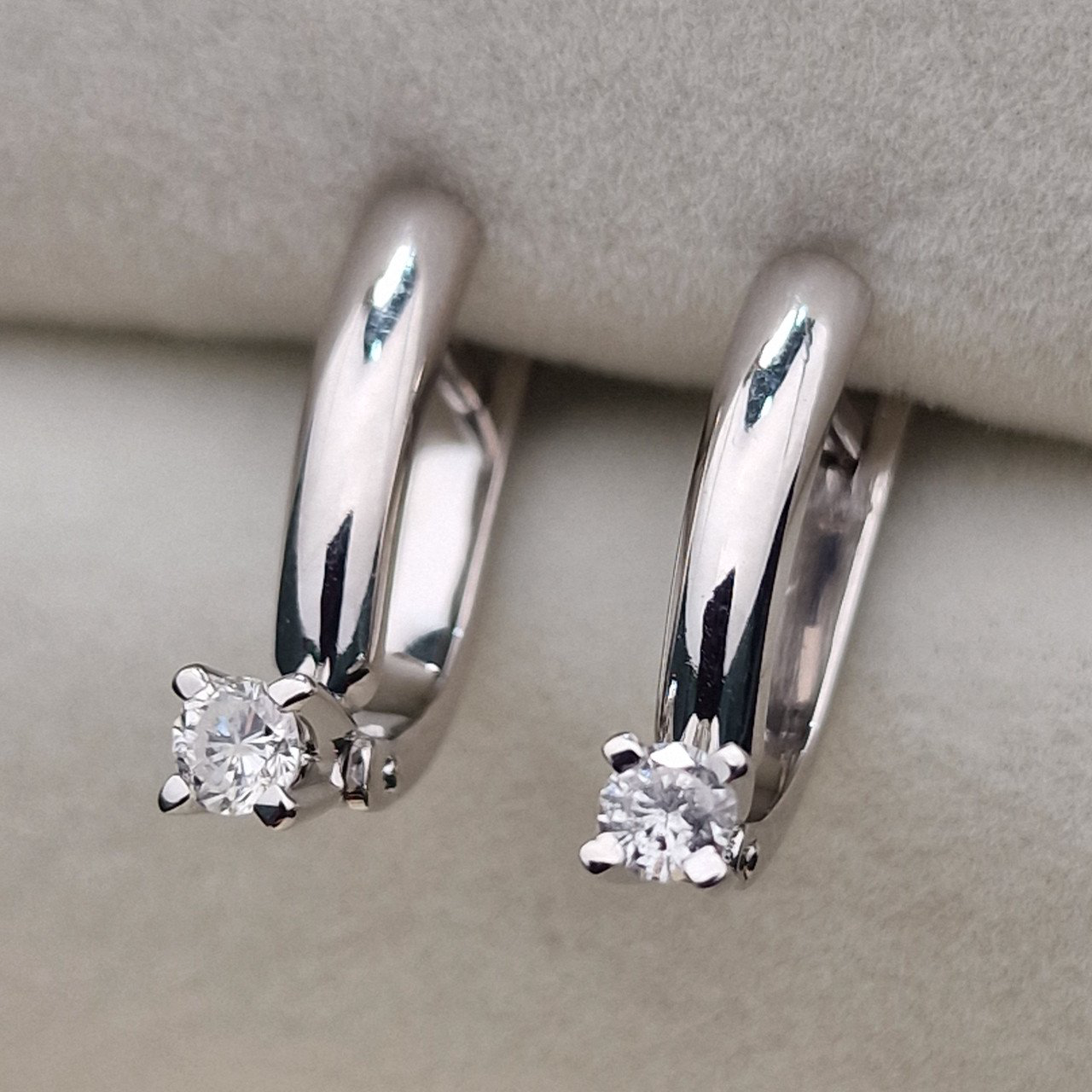 Серьги Deimantas 105154069 3,45гр 0,30ct. купить,NaN