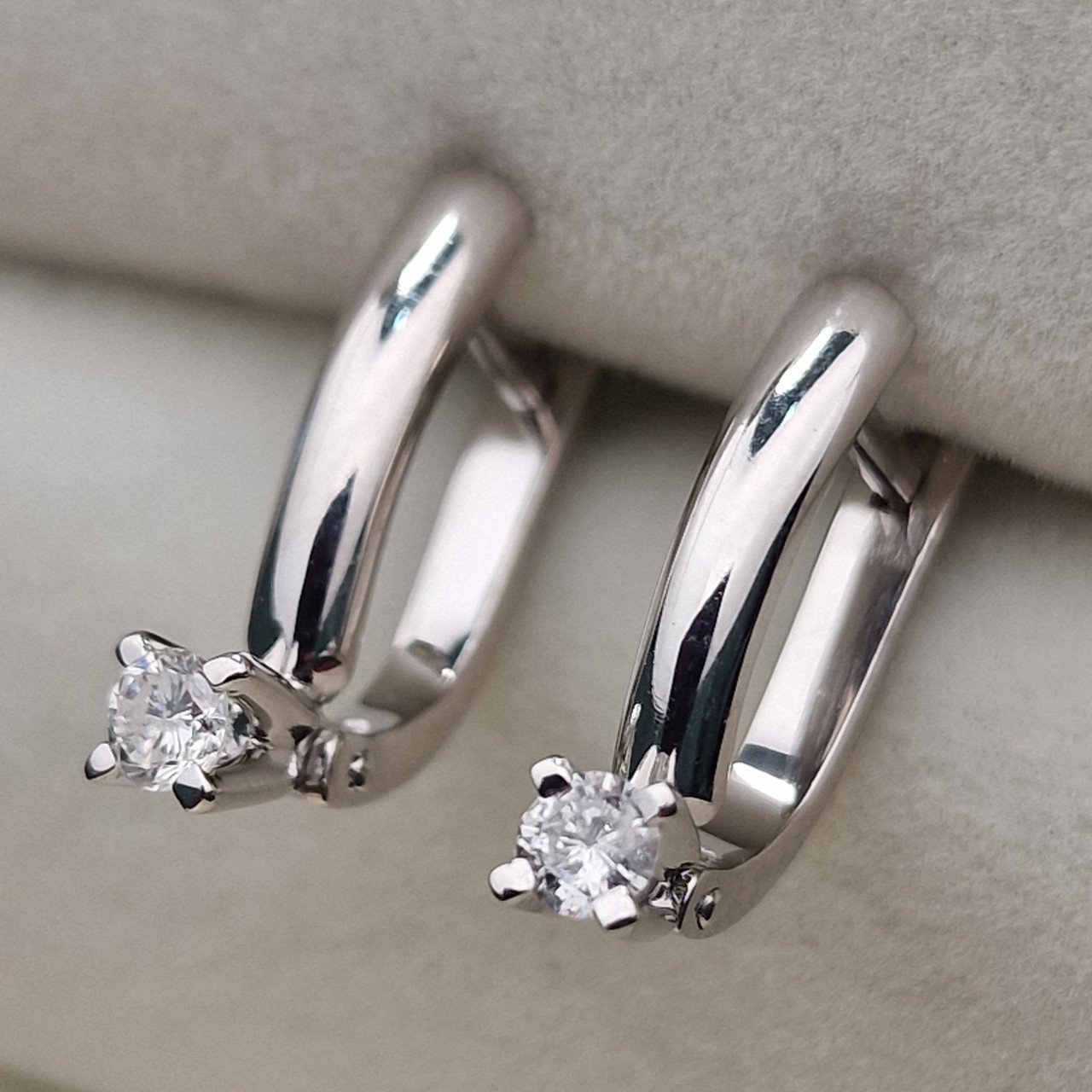 Серьги Deimantas 105154069 3,45гр 0,30ct. купить,NaN