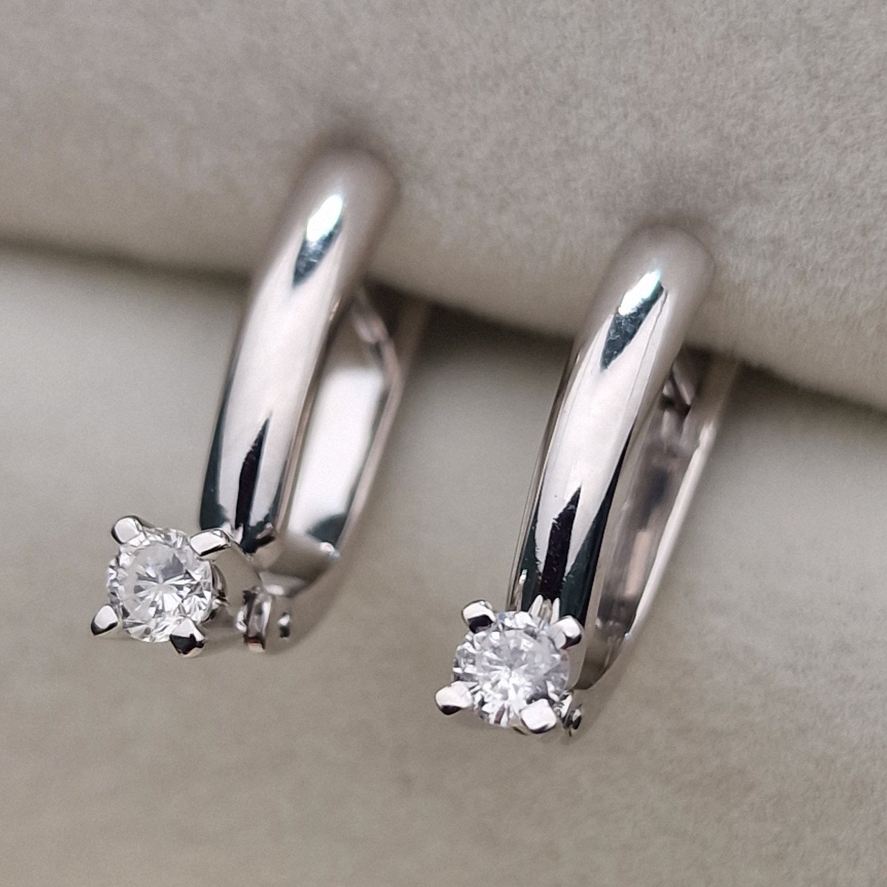 Серьги Deimantas 105154062 3,5гр 0,28ct. купить,NaN