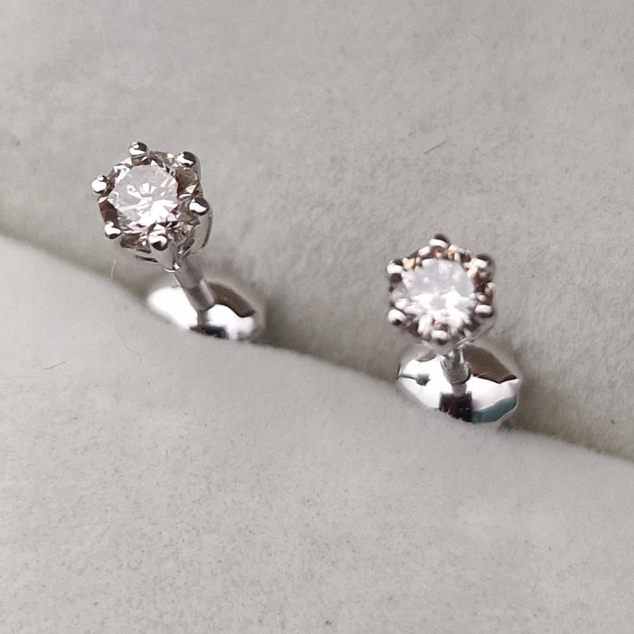 Серьги Deimantas 103745239 0,98гр 0,324ct. купить,NaN