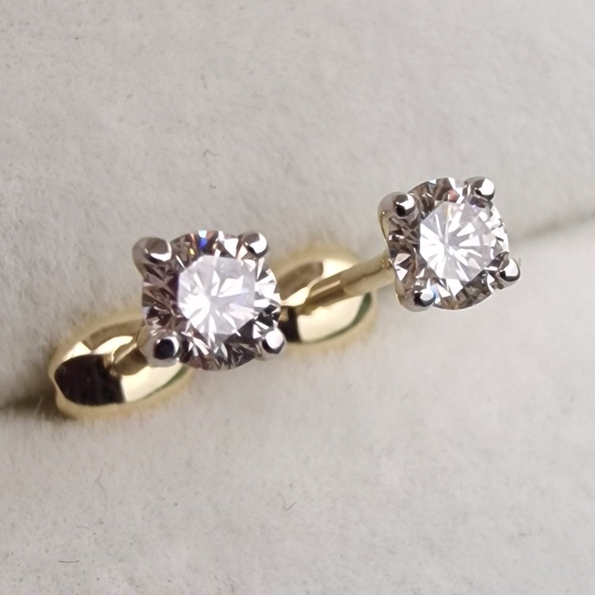 Серьги Deimantas 103747881 0,85гр 0,356ct. купить,NaN