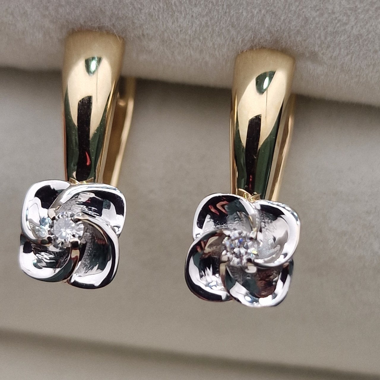 Серьги Deimantas 104885371 3,25гр 0,087ct. купить,NaN