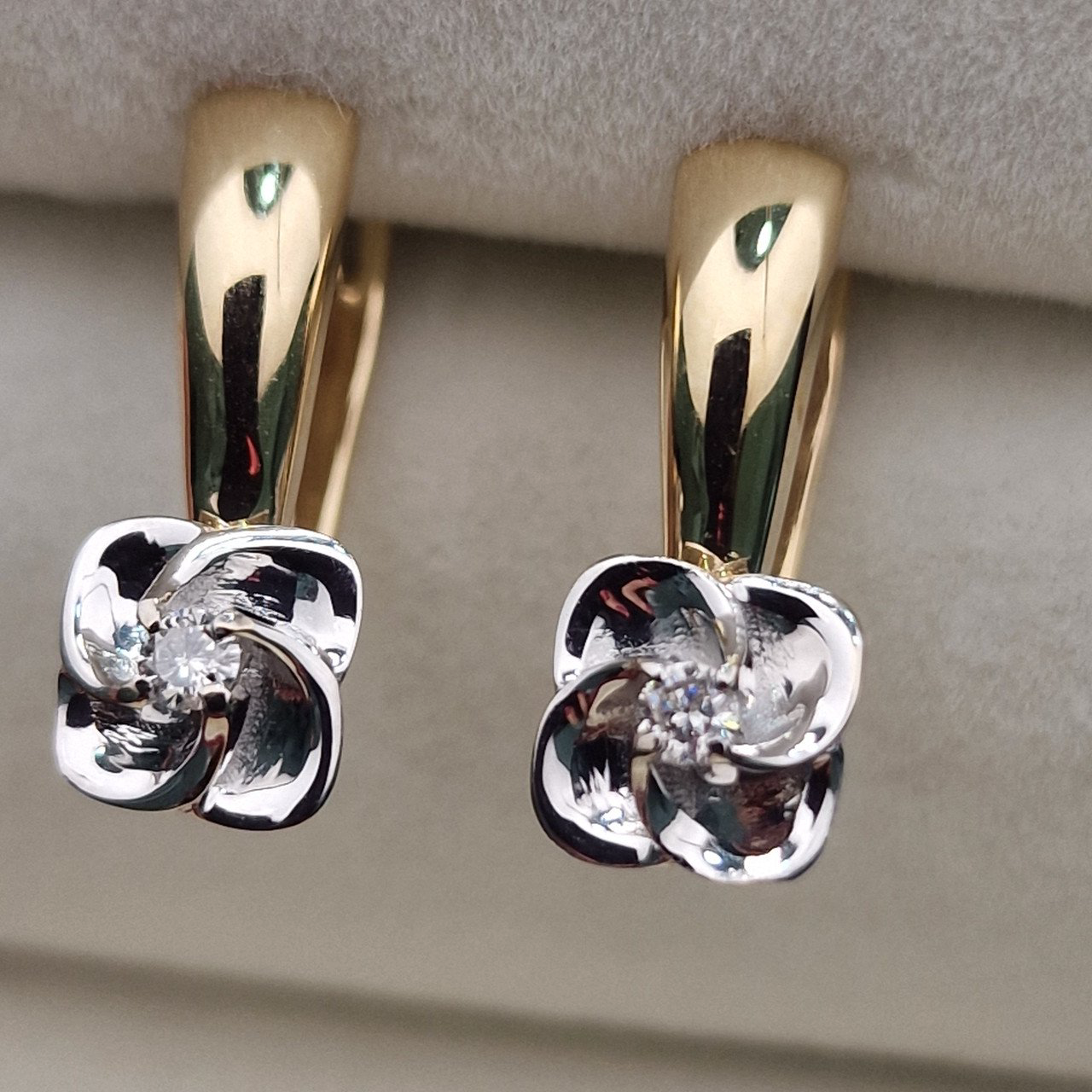 Серьги Deimantas 104885371 3,25гр 0,087ct. купить,NaN