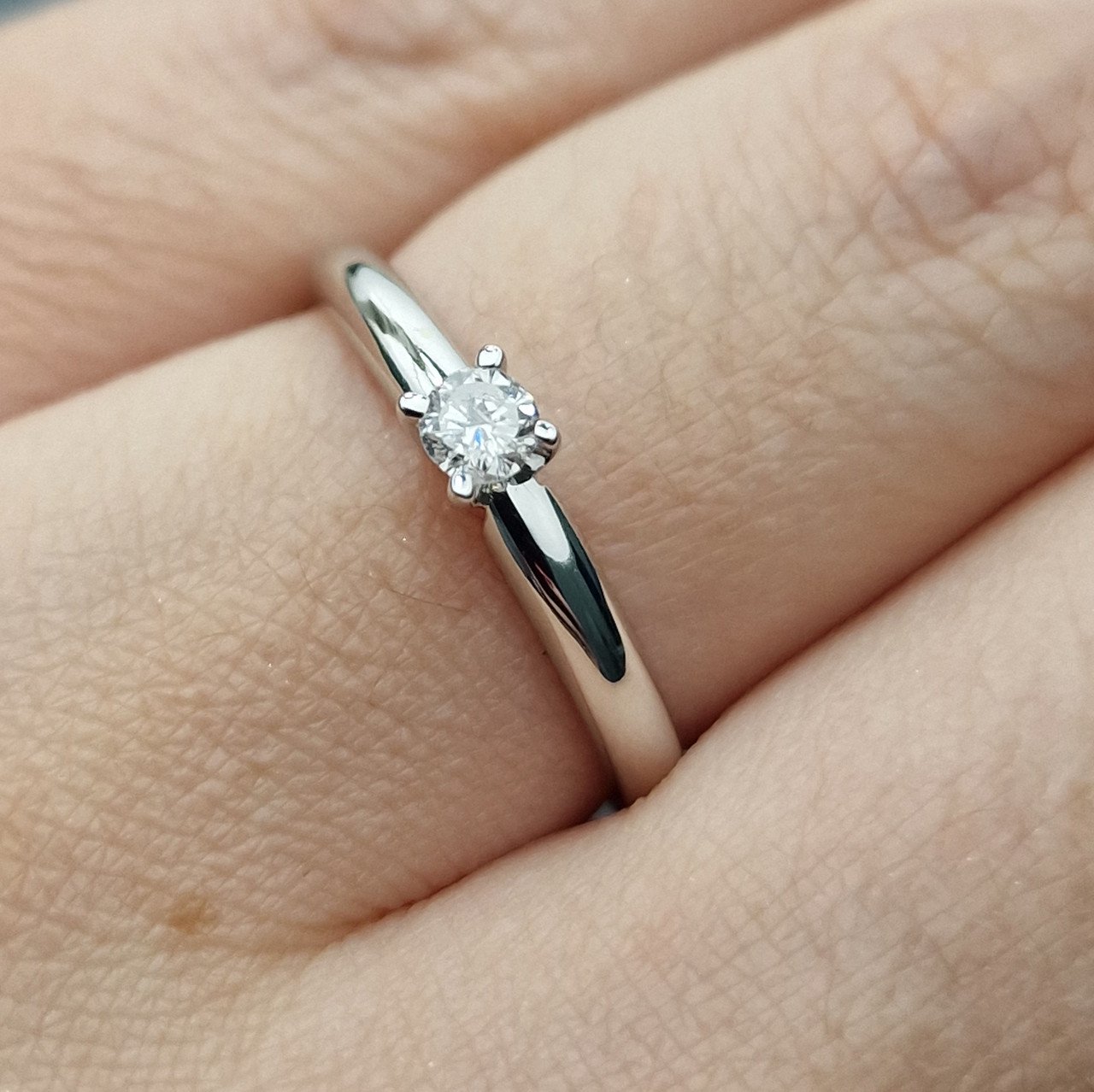 Кольцо Deimantas 105154115 17,5р 2,32гр 0,15ct. купить,NaN