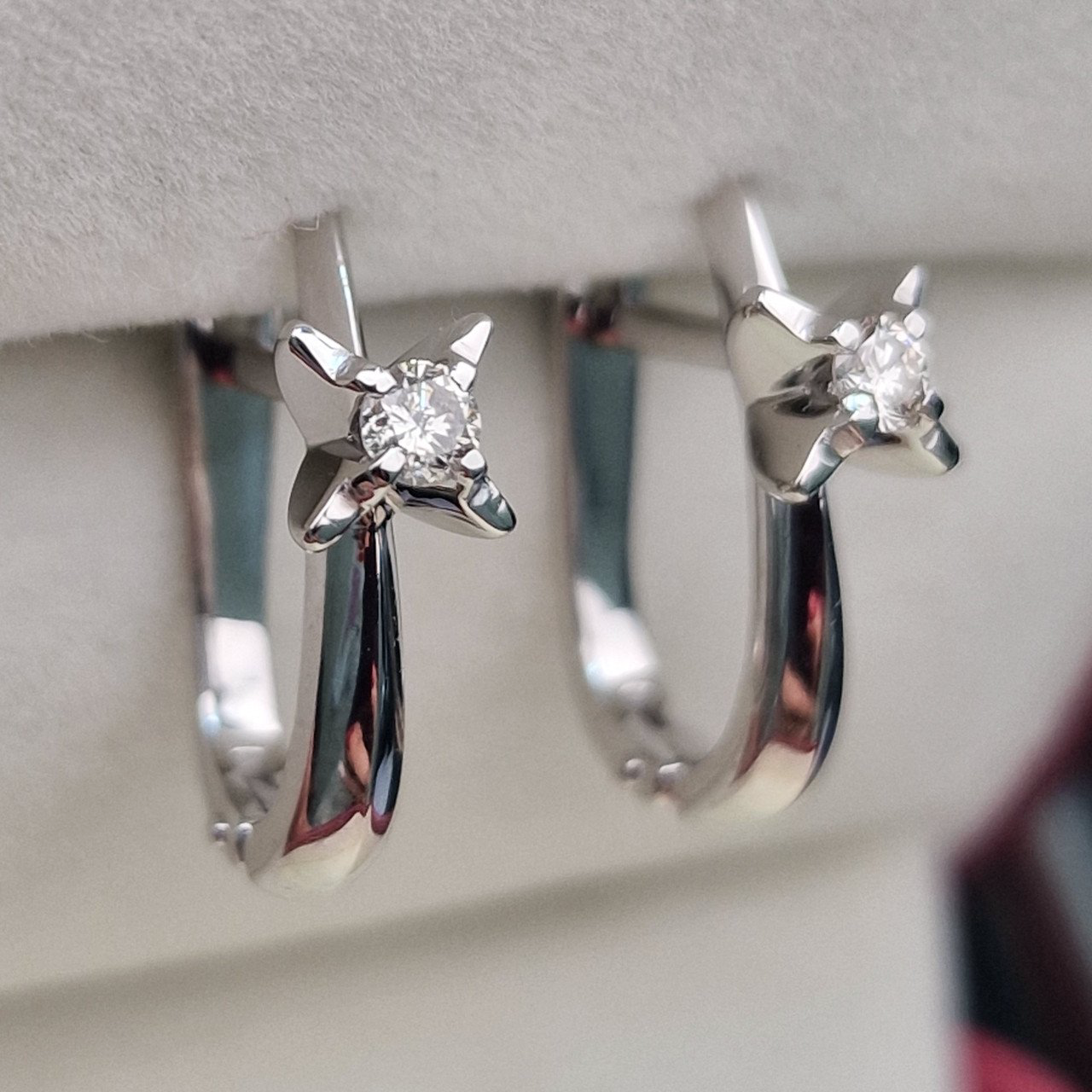 Серьги Deimantas 104885489 3,65гр 0,173ct. купить,NaN