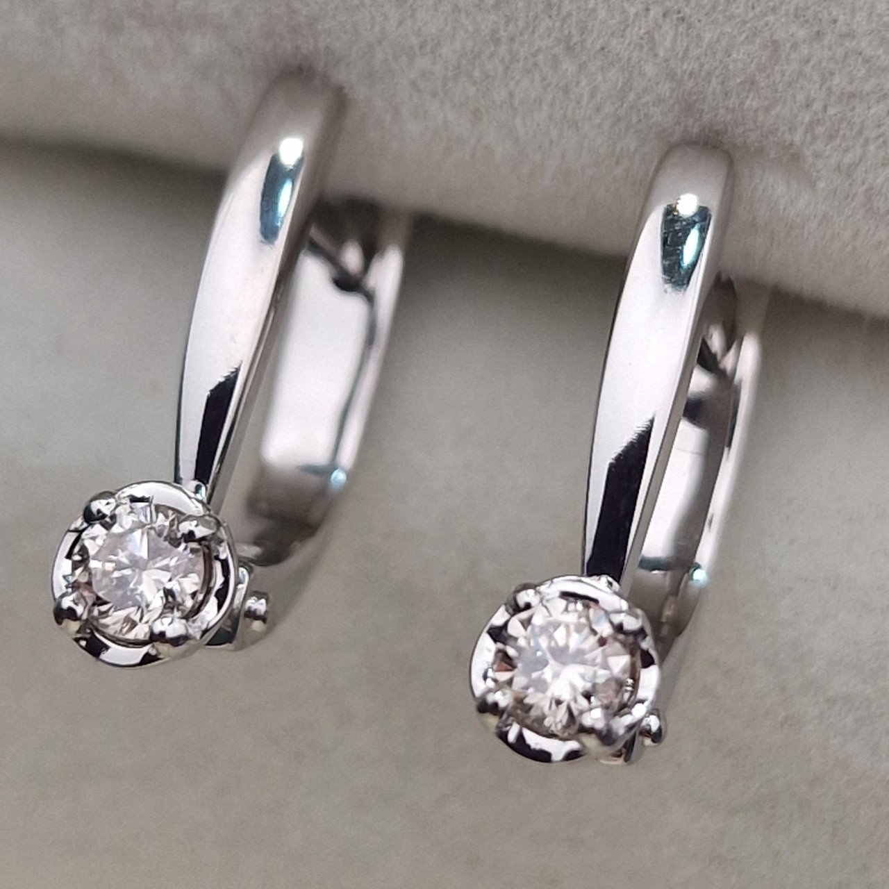 Серьги Deimantas 104885460 2,36гр 0,202ct. купить,NaN