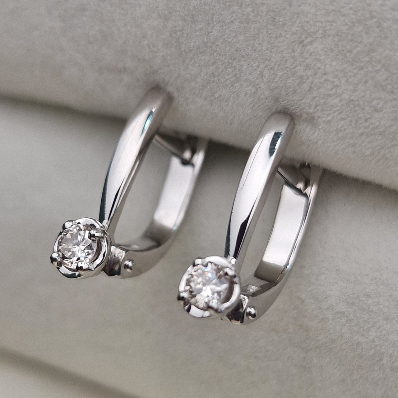Серьги Deimantas 104885460 2,36гр 0,202ct. купить,NaN