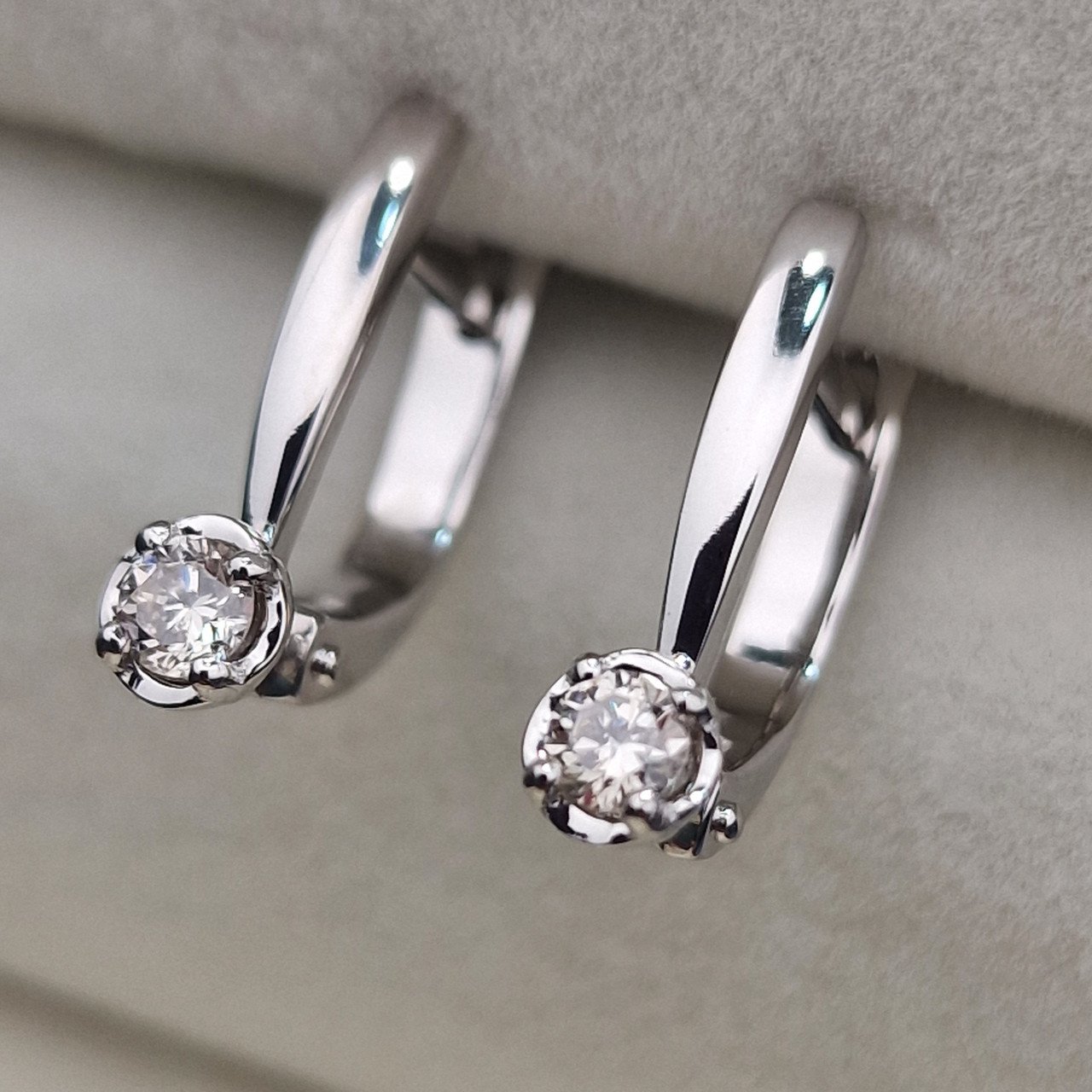 Серьги Deimantas 104885460 2,36гр 0,202ct. купить,NaN